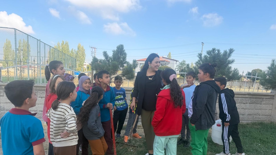Tohum Toprak Temiz Havayla İlgili Merve Bozbağcı Hocamızın 5/A Sınıfıyla Yaptığı Etkinlik