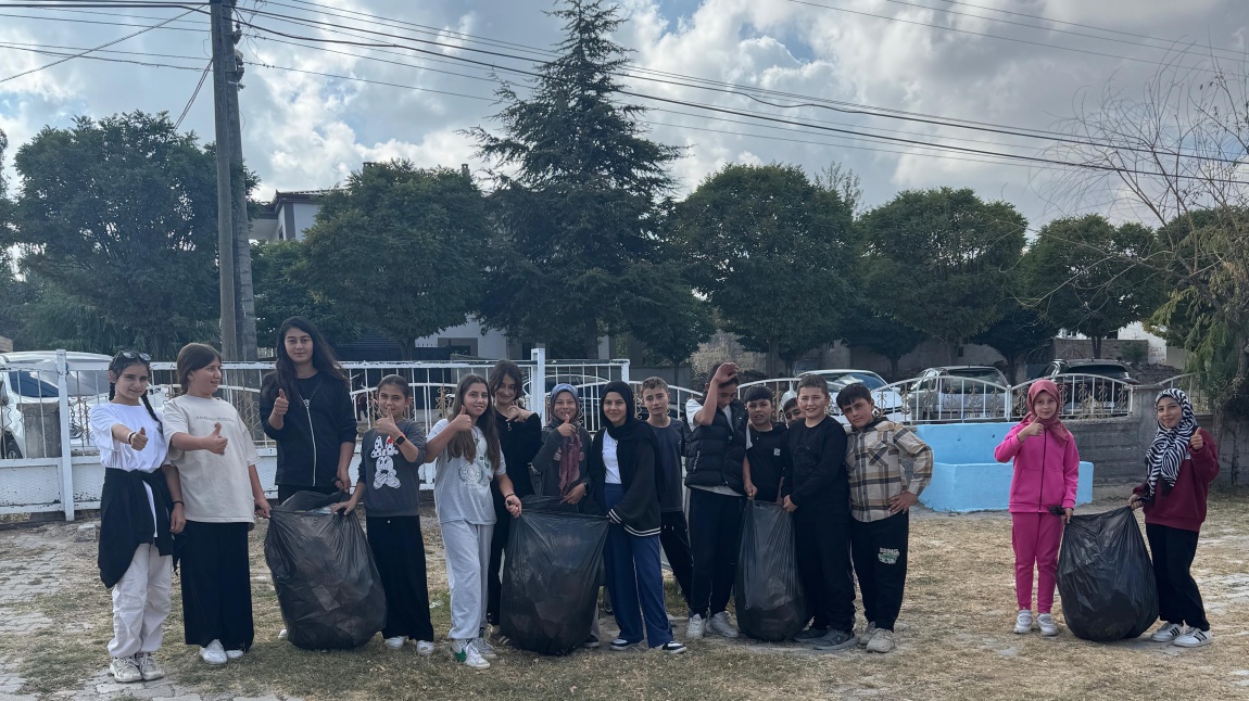 Tohum Toprak Temiz Havayla İlgili Yasemin Caymaz Hocamızın 7/A Sınıfıyla Yaptığı Etkinlik